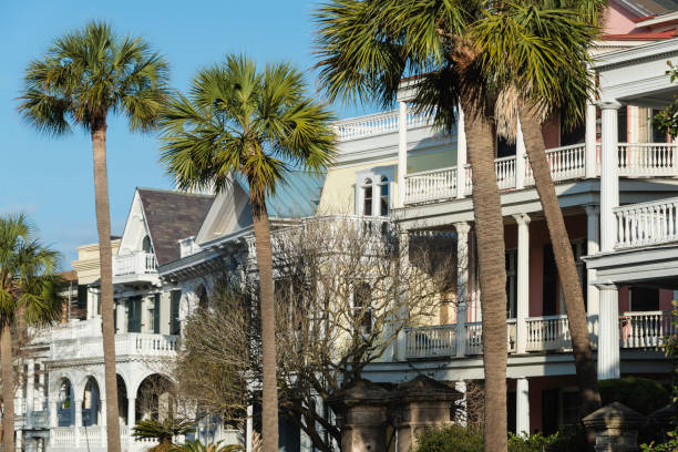 istock Historic Mansions, Charleston, South Carolina 937491628