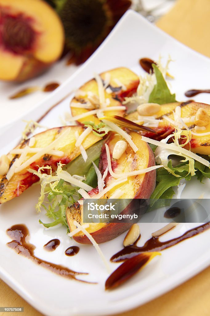 Pêssegos de Salada - Royalty-free Alface Foto de stock