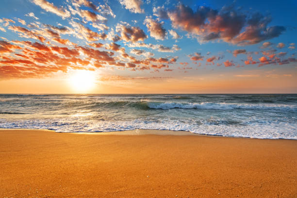 素晴らしいサンセット風景。美しい自然の背景。 - corfu greece sea beach ストックフォトと画像