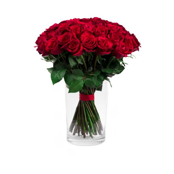 istock Beautiful Bouquet of red roses 937712292