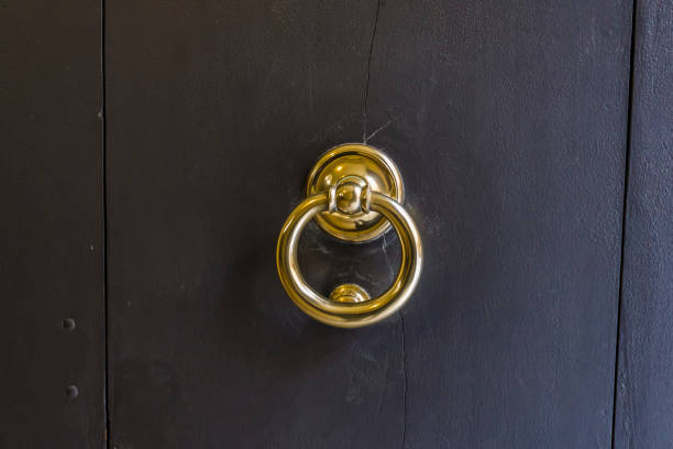 istock Vintage old door knob 937756902