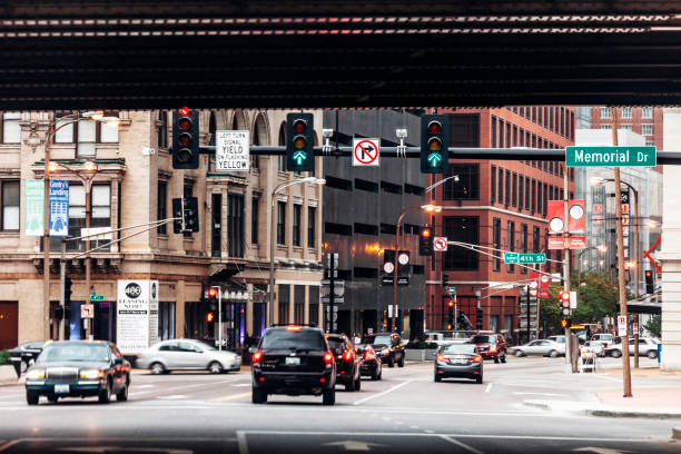 istock Downtown streets - St Louis, Missouri 937761166