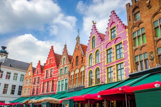 istock Beautiful Market Square (Markt) in Bruges, Belgium. 937803100