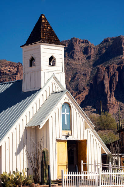 istock Desert Chapel near Phoenix 937833942