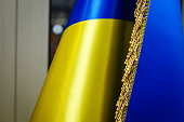 flagge-der-ukraine-hautnah.jpg?b=1&s=170x170&k=20&c=AneS2D9E0eXDePDwx4x4U7GkGOv1lY-D-tZD5jt2n80=
