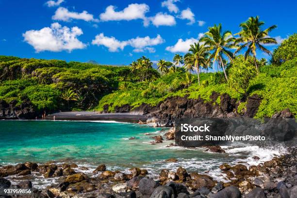 Waianapapa State Park Maui Stock Photo - Download Image Now - Maui, Hawaii Islands, Beach