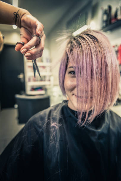 istock Hair salon 937989182