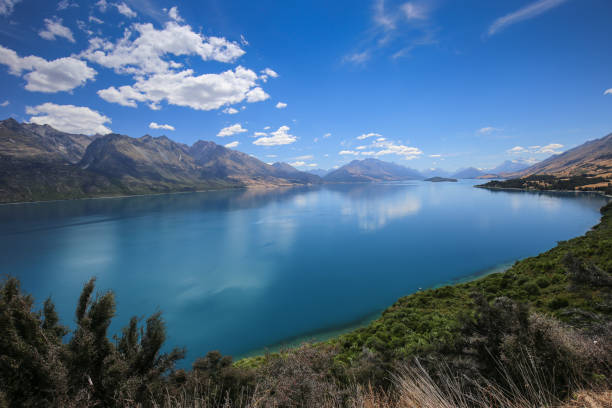 istock Beautiful site of lake Wakatipu 938026640