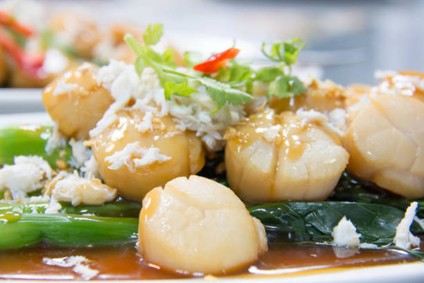 scallops with kale and oyster sauce (thai food)