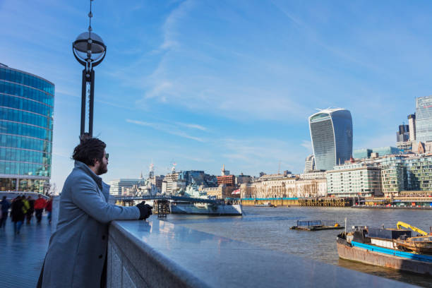 istock Young businessman portrait in London 938071992