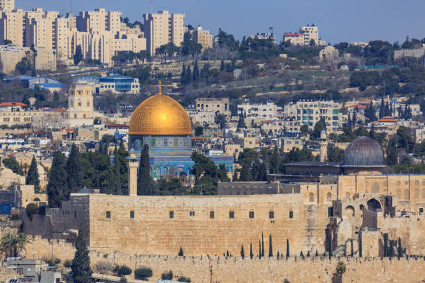 istock Mosque of Al-aqsa at far away 938072814