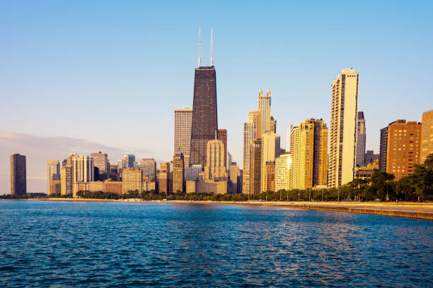 istock Morning by Gold Coast in Chicago 938171198