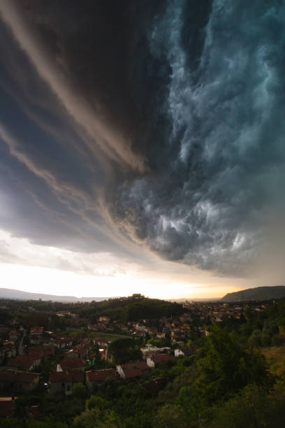 istock Monster cloud, summer storm, atmospheric mood 938285532