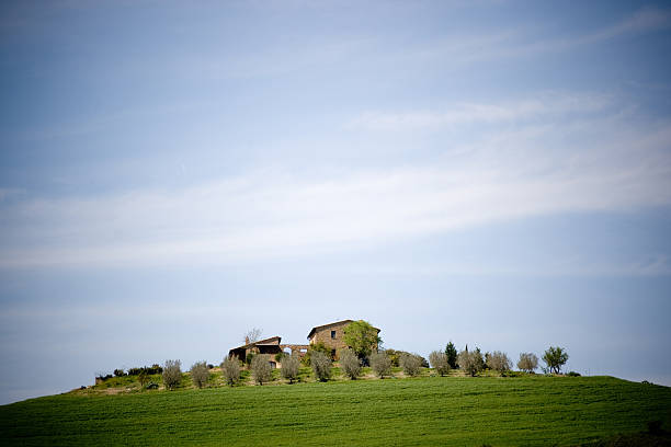 istock Tuscan country house 93830414