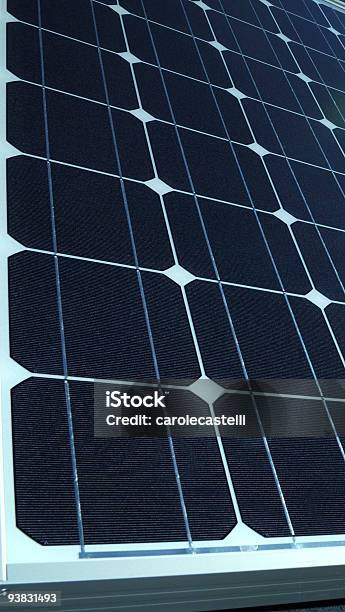 Painéis De Energia Solar Fotovoltaica Elétrica Células - Fotografias de stock e mais imagens de Casa