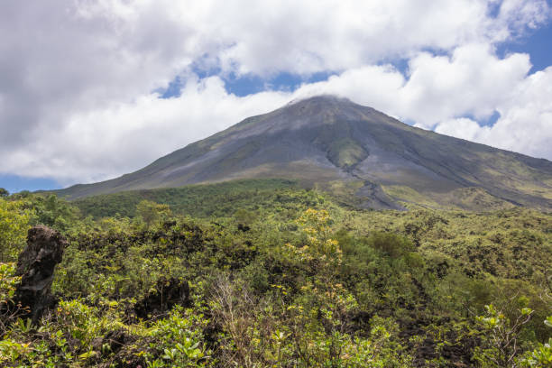 istock Arenal Volcano in Costa Rica 938352330