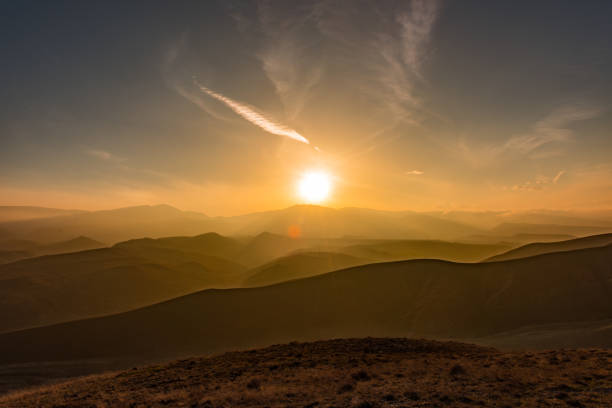 istock Colorful bright sunset in the mountains 938363292