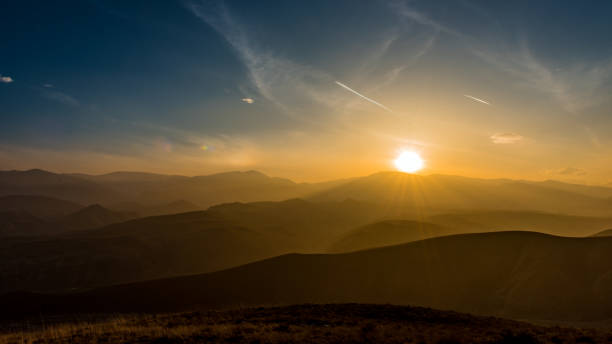 istock Colorful bright sunset in the mountains 938363994