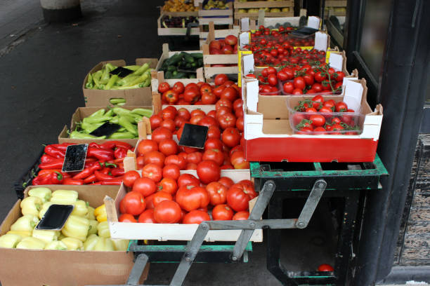 istock Neighborhood Green Market 938455044
