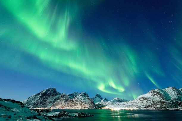 istock Northern Lights in Lofoten Islands, Norway 938543096