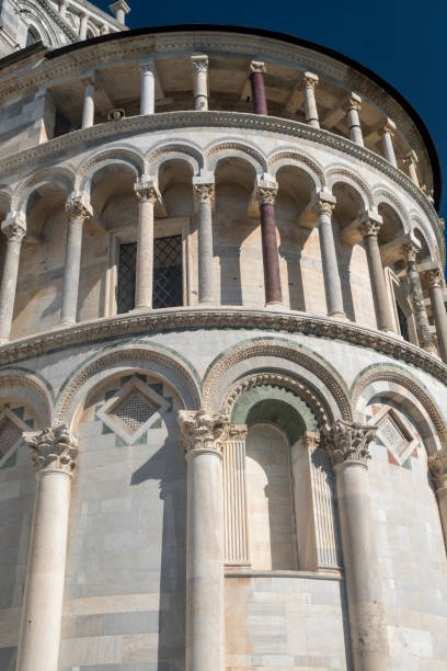 famosa catedral de pisa, piazza dei miracoli, cuadrada - 5461 fotografías e imágenes de stock