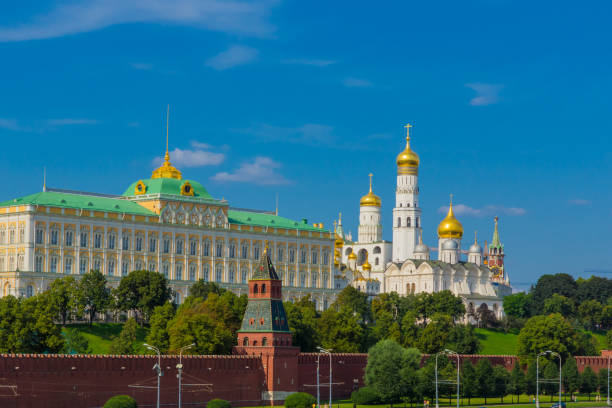 istock Moscow Kremlin on a background of a beautiful sky 938622476