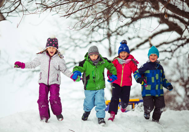 istock Children friends Hug 938667136