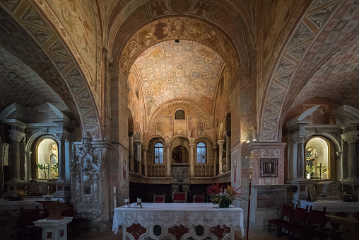 El Santuario de los mártires Vittore y Corona photo