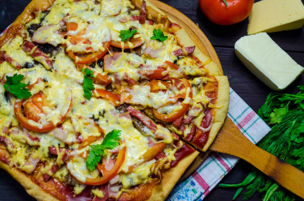 istock pizza Italian home cooking 938820820