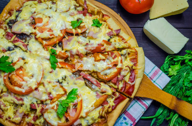 istock pizza Italian home cooking 938823354
