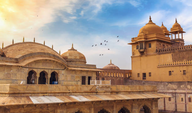Amber Fort Jaipur Rajasthan medieval architecture structure at sunrise. Amer Fort Jaipur Rajasthan at sunrise. Amer Fort is a UNESCO World Heritage site. india jaipur rajasthan traditional culture stock pictures, royalty-free photos & images