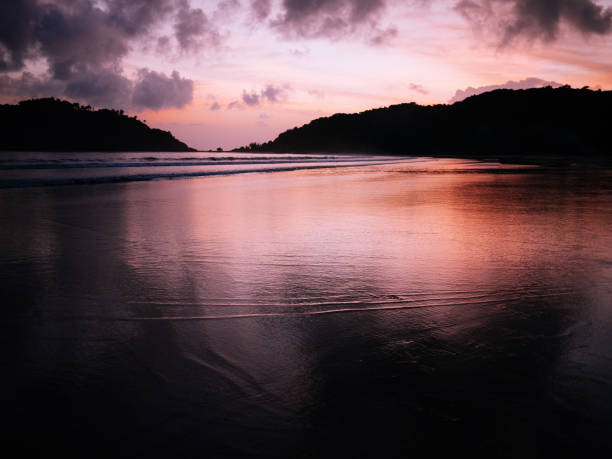 istock Evening beach. Reflection of the sky. Without people 938966284