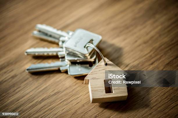 Flach Zu Legen Der Immobilienkonzept Stockfoto und mehr Bilder von Schlüssel - Schlüssel, Hauswechsel, Wohnung