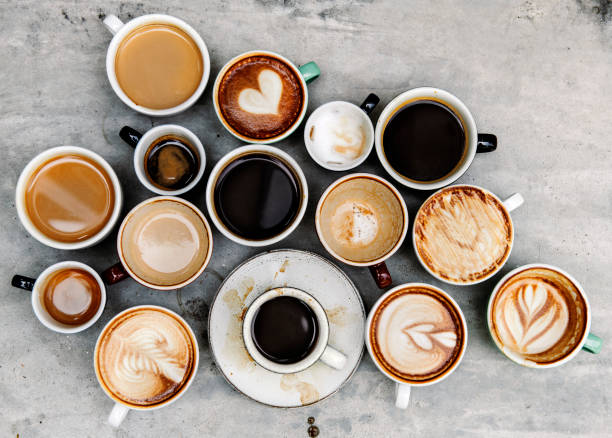 様々 なコーヒーの空撮 - カップ 写真 ストックフォトと画像