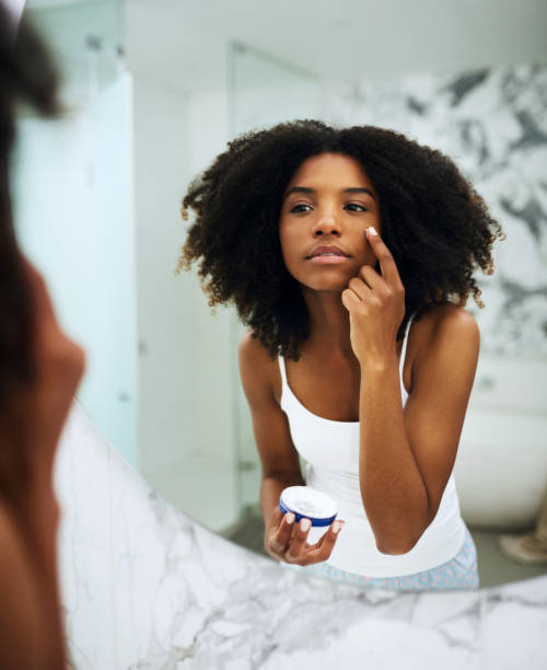 istock Hydrating her skin first thing in the morning 938998984