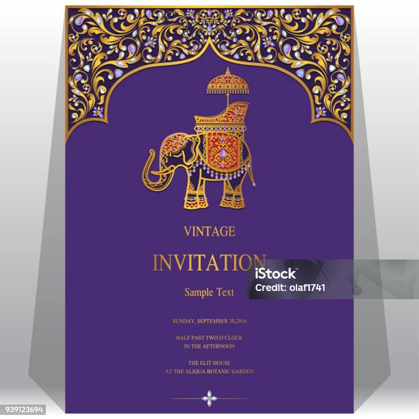 Hochzeit Einladung Kartenvorlagen Mit Gold Elephant Gemustert Und Kristallen Auf Papierfarbe Hintergrund Stock Vektor Art und mehr Bilder von Thailändische Kultur