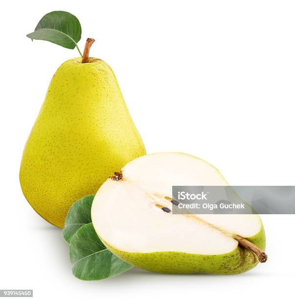 Verse Peren Anderhalf Geel Fruit Met Blad Stockfoto en meer beelden van Afvallen - Afvallen, Biologisch, Blad