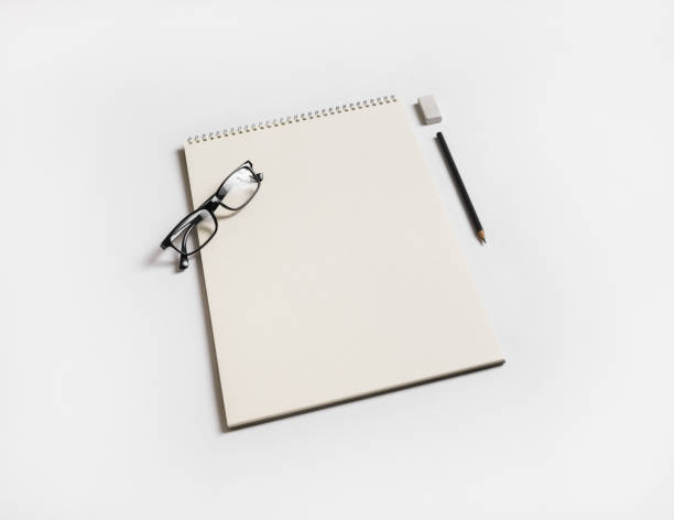 istock Sketchbook and stationery 939173536