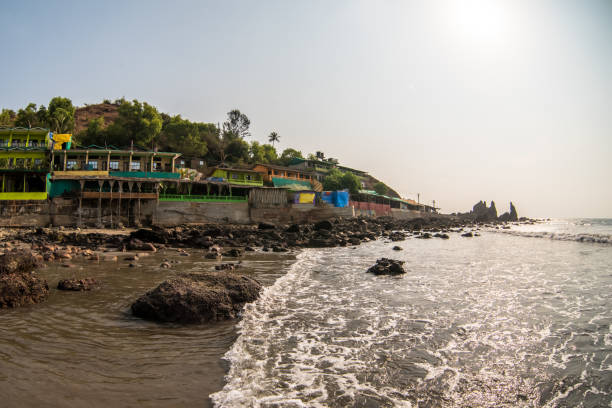 istock Wave on tropical exotic beach at sunny day 939177424
