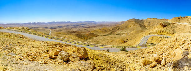 istock Landscape of HaMakhtesh HaGadol 939224322