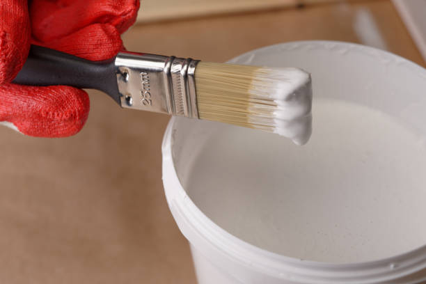 istock Painting a wooden frame 939328954