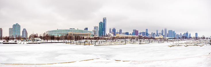 Frozen lake Michigan and the Chicago skyline.