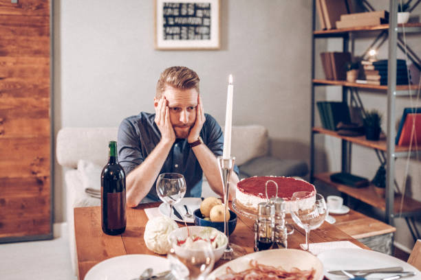 istock Waiting for friends to have dinner 939384390