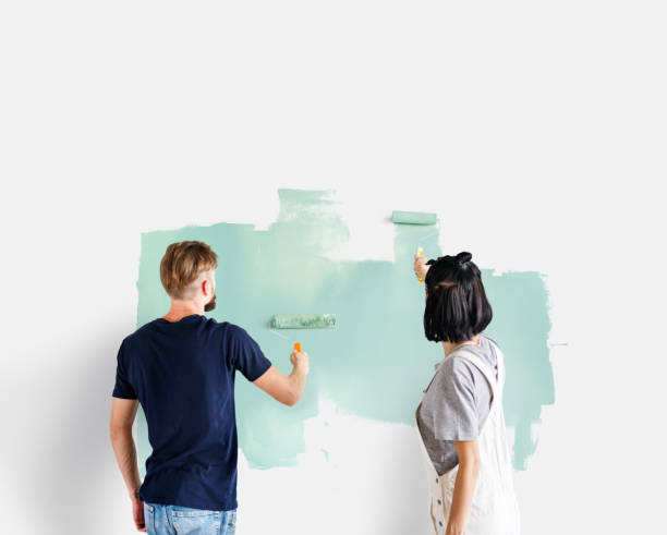 Couple renovating the house