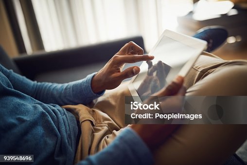 istock Stay entertained with thousands of mobile apps 939548696