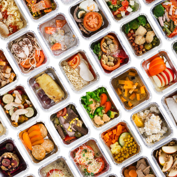 istock Set of take away food boxes at white background 939554914
