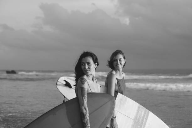 istock Friends at the beach 939570562