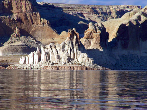 istock Lake Powell- Arizona 939772590