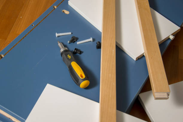 istock to mount furniture 939776066