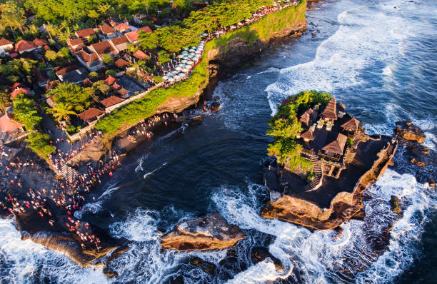 istock Tanah Lot Temple 939822726